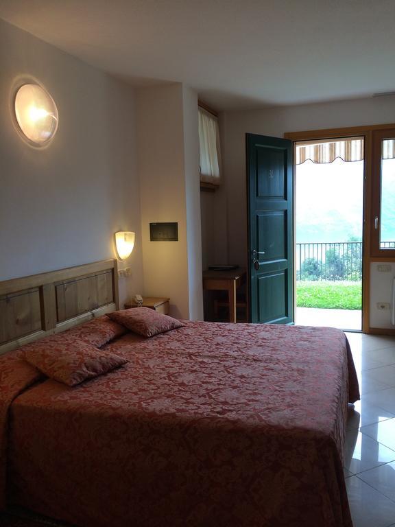 Albergo Rusall Tremezzo Room photo